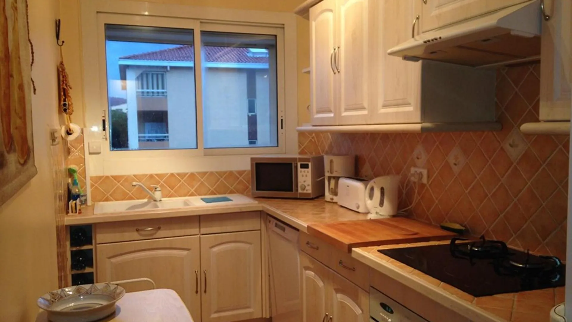 Apartman Appartement Climatise Avec Terrasses Et Vue Port, Proche Plages A Hyeres - Fr-1-335-191
